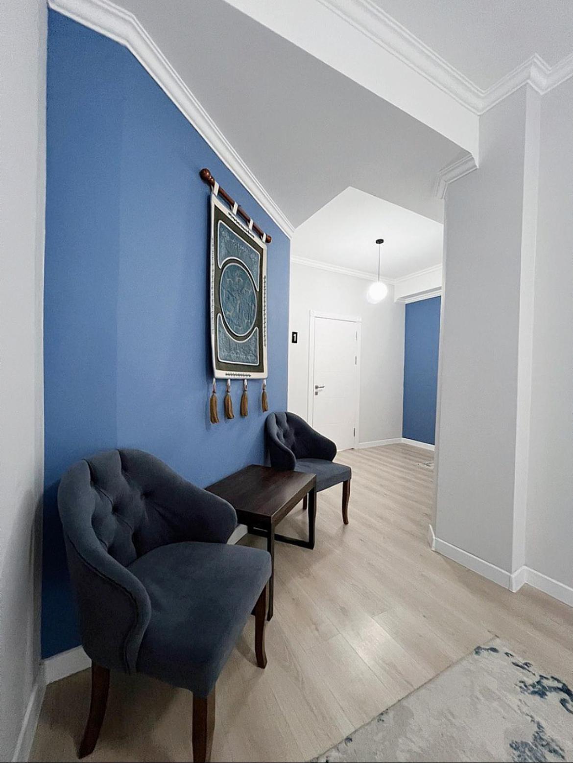 Compass Hostel 比什凯克 外观 照片