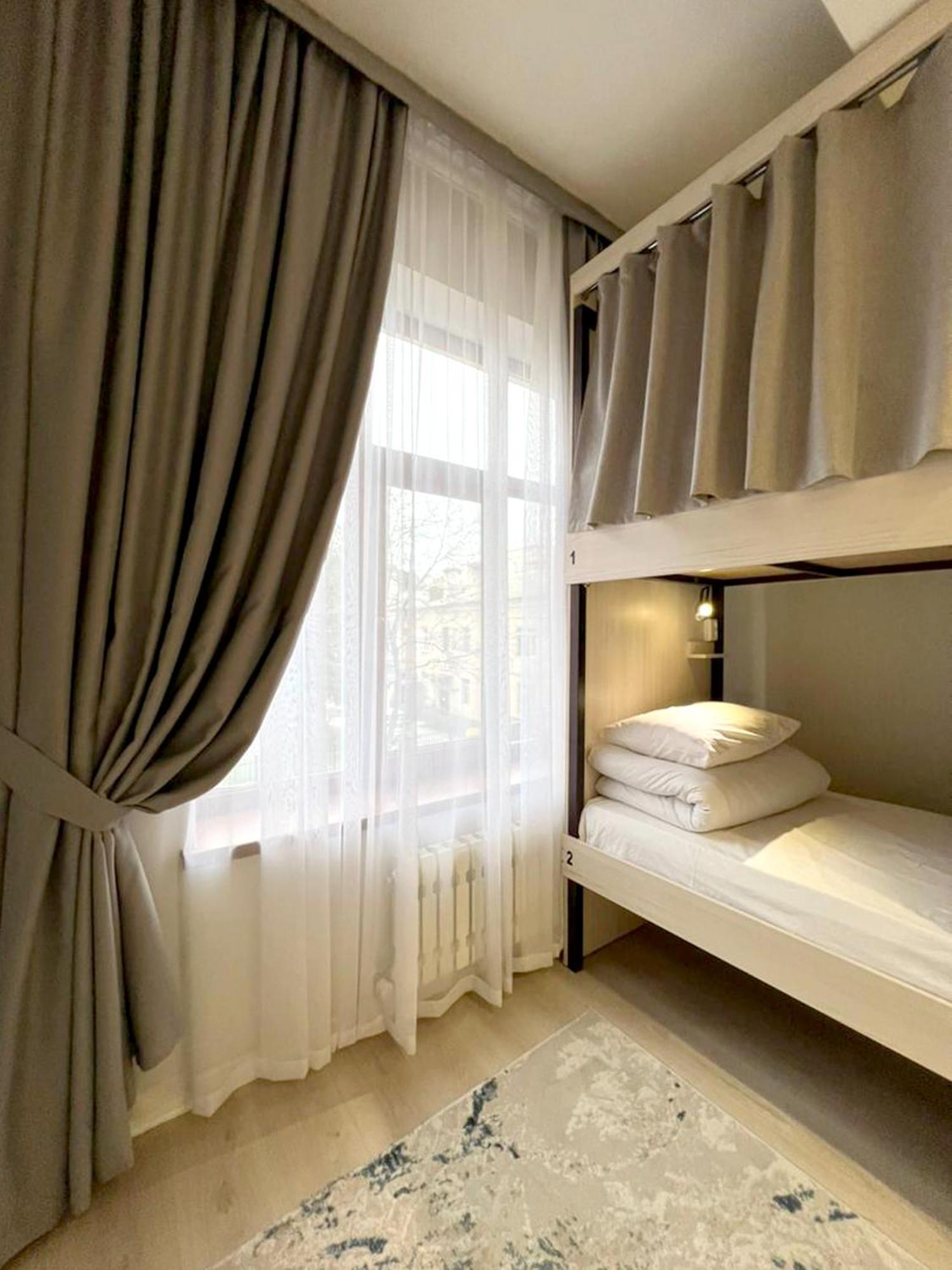Compass Hostel 比什凯克 外观 照片