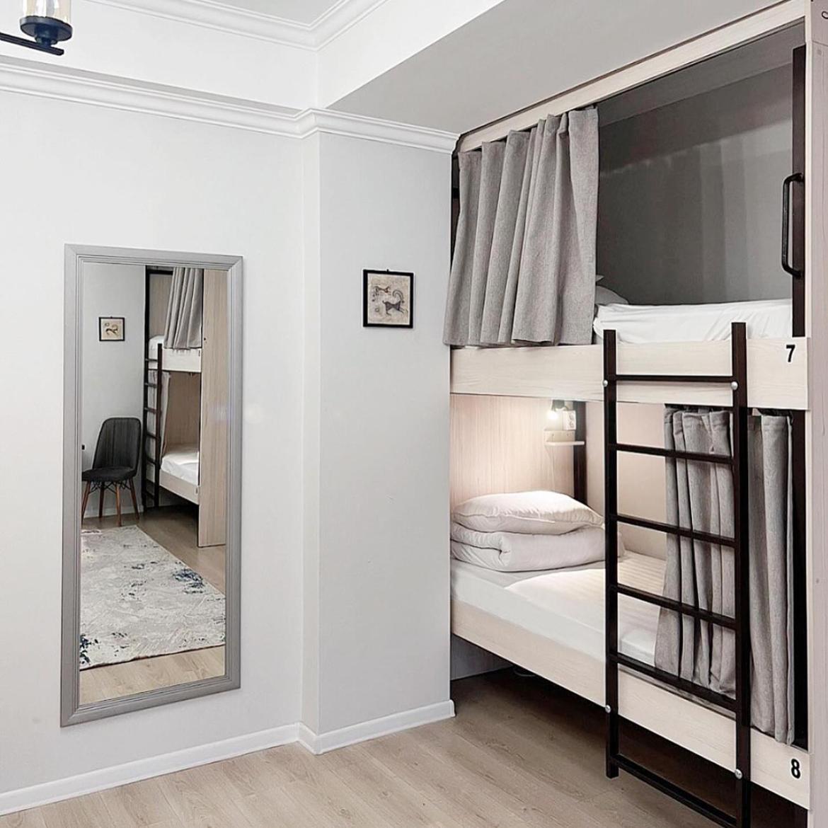 Compass Hostel 比什凯克 外观 照片