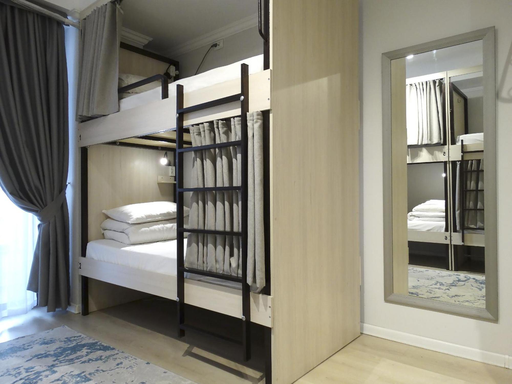 Compass Hostel 比什凯克 外观 照片