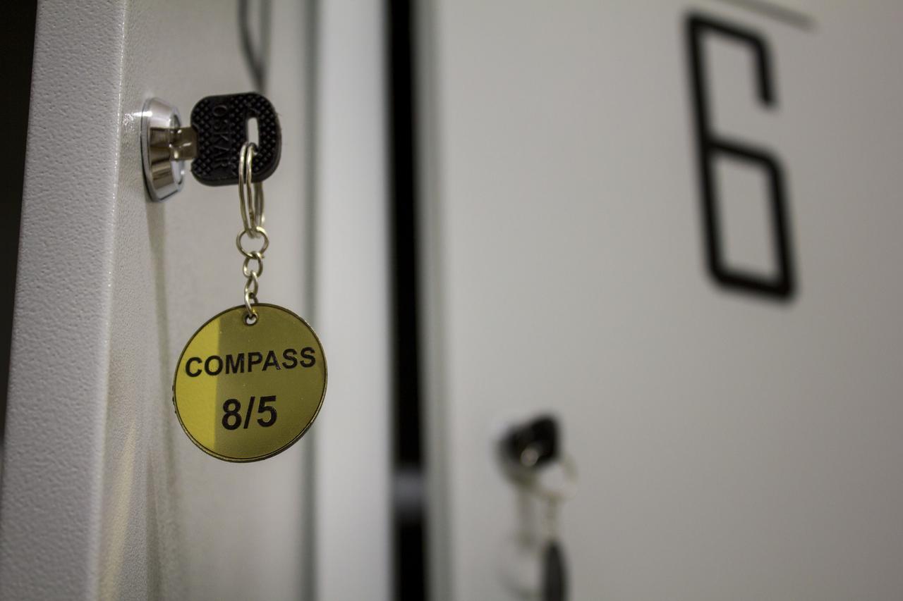 Compass Hostel 比什凯克 外观 照片