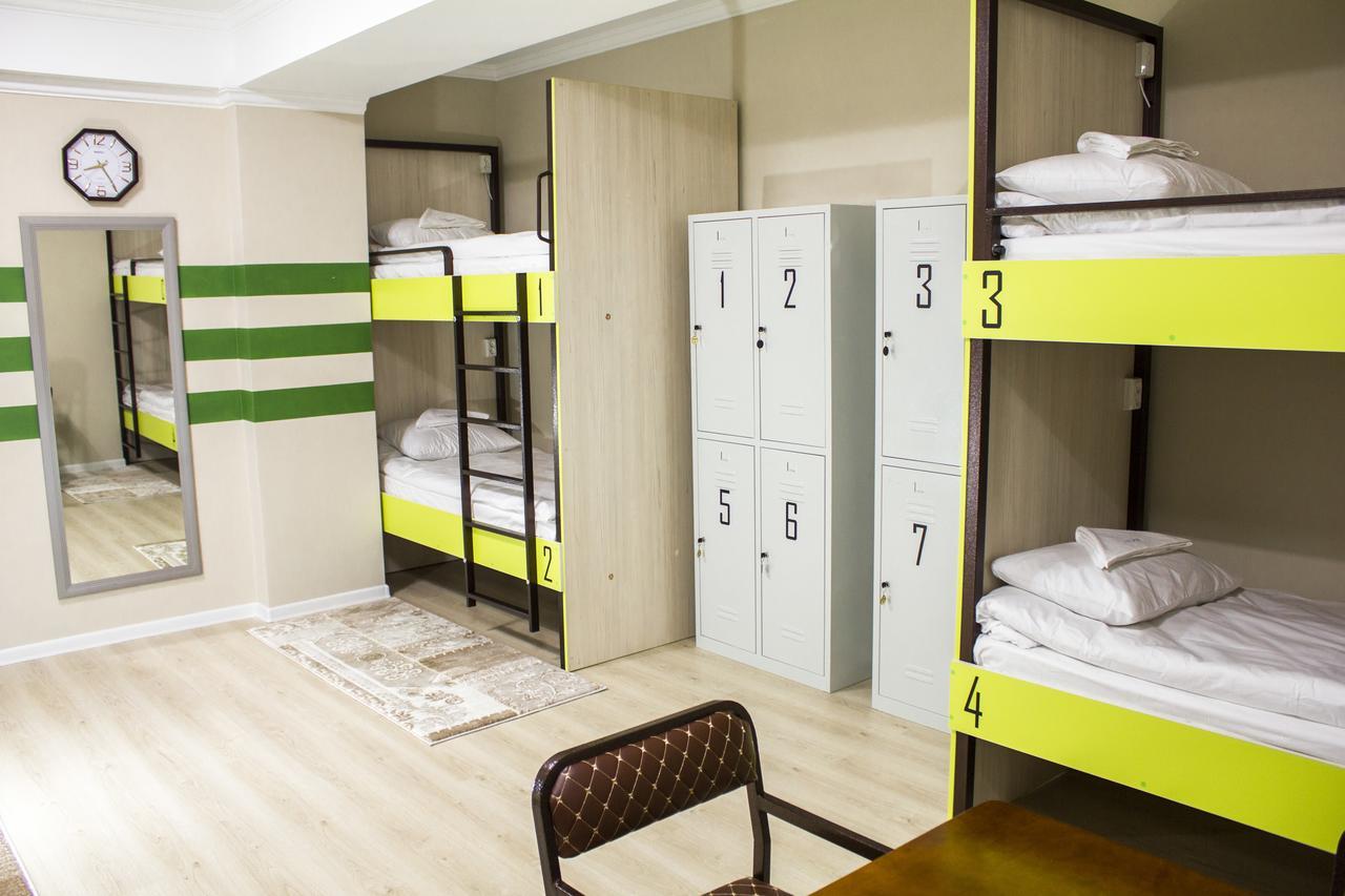 Compass Hostel 比什凯克 外观 照片